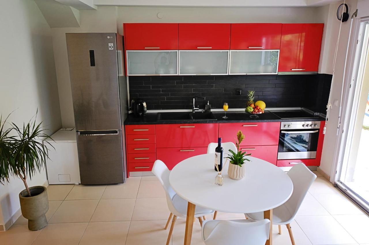 Ferienwohnung Oasis Garden House Nea Iraklitsa Exterior foto