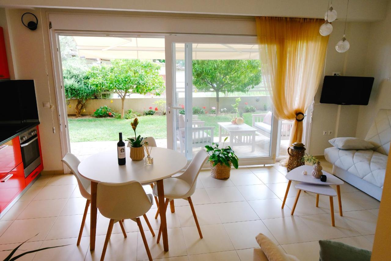 Ferienwohnung Oasis Garden House Nea Iraklitsa Exterior foto
